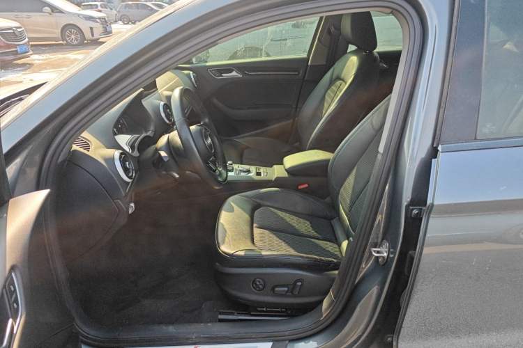 Used Audi A3 2020 Limousine 35 TFSI Fashion Edition China VI Emission Standard
