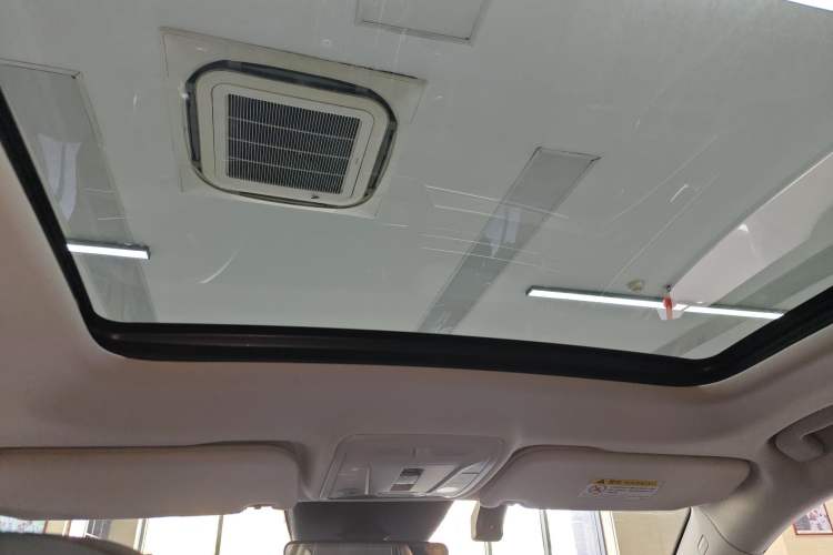 Used Hongqi HS5 2022 2.0T Smart Connect Flagship Edition
