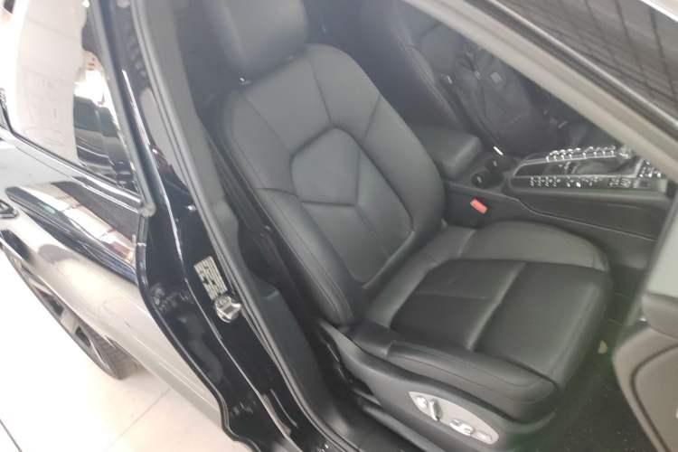 Used Porsche Macan 2018 Macan 2.0T
