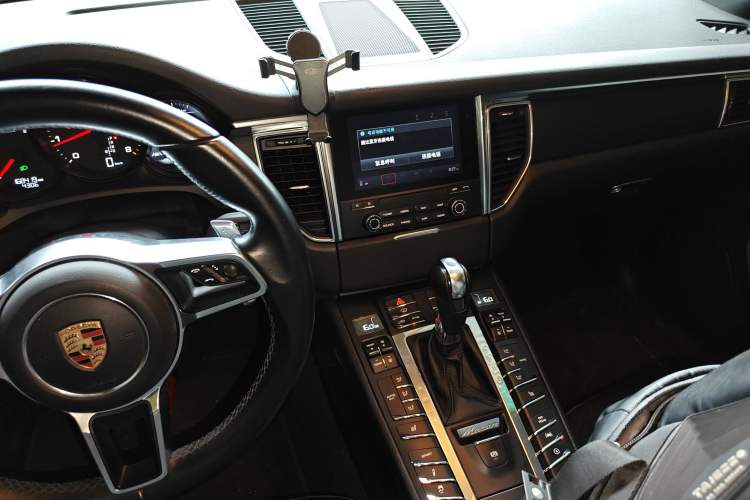 Used Porsche Macan 2017 Macan 2.0T