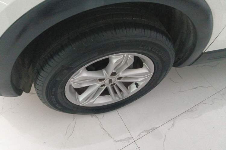 Used Qoros 5 2018 1.6T Automatic Leading Model
