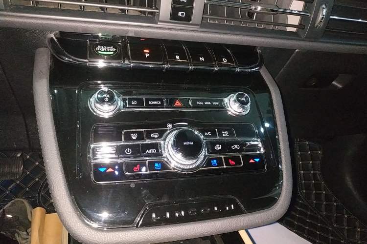 Used Lincoln Corsair 2020 2.0T Two-Wheel Drive Luxury Edition