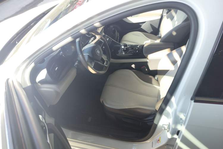 Used BYD Qin PLUS 2024 HONOR Edition DM-i 55KM Leading Model