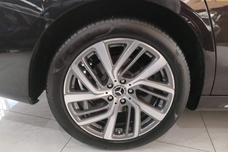 Used Mercedes-Benz E-Class 2024 E 300 L Fashion Sport Model
