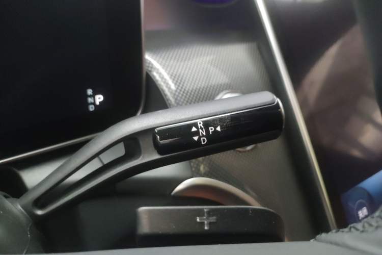 Used Mercedes-Benz GLC 2023 Facelift GLC 260 L 4MATIC Dynamic Version 5 Seats
