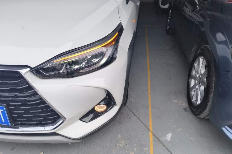 TDK.VehicleDetails.img