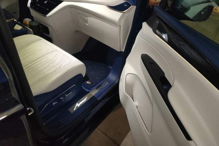 Used Buick GL8 2022 Avenir Avia Four-Seat Prestige Edition
