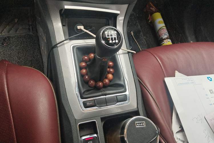 Used Roewe RX5 2016 20T Two-Wheel Drive Manual Flagship Edition