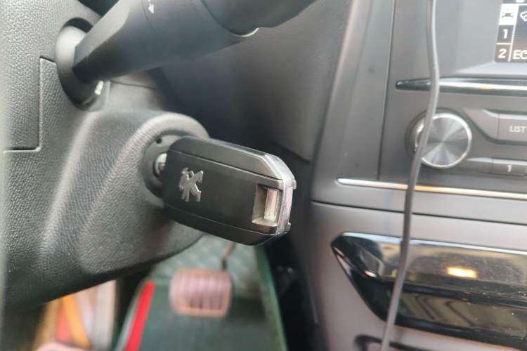 Used Peugeot 308 2016 1.6L Automatic Fashion Edition