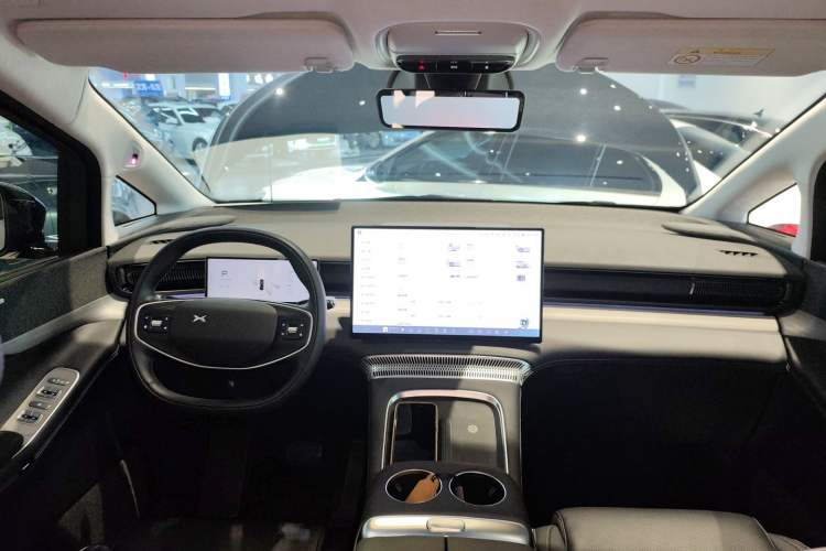 Used XPeng X9 2024 702 Ultra-Long Range Pro