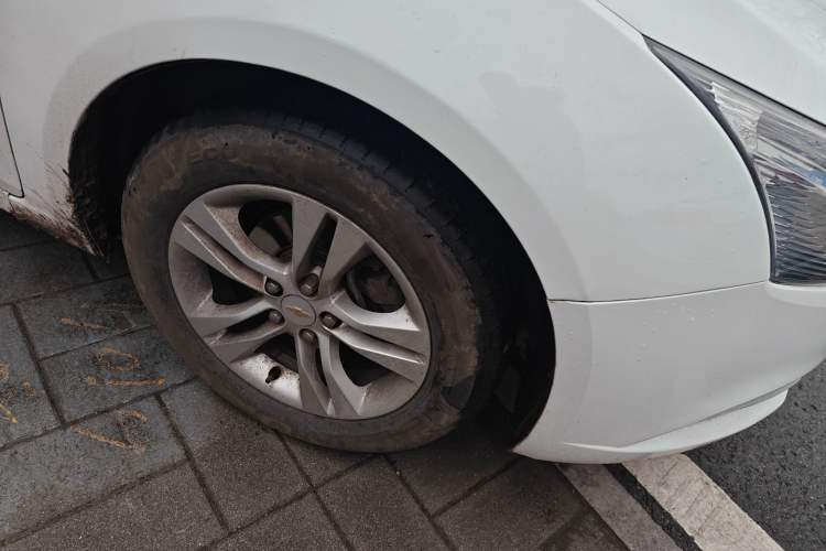 Used Chevrolet Cruze 2015 1.5L Classic SE MT