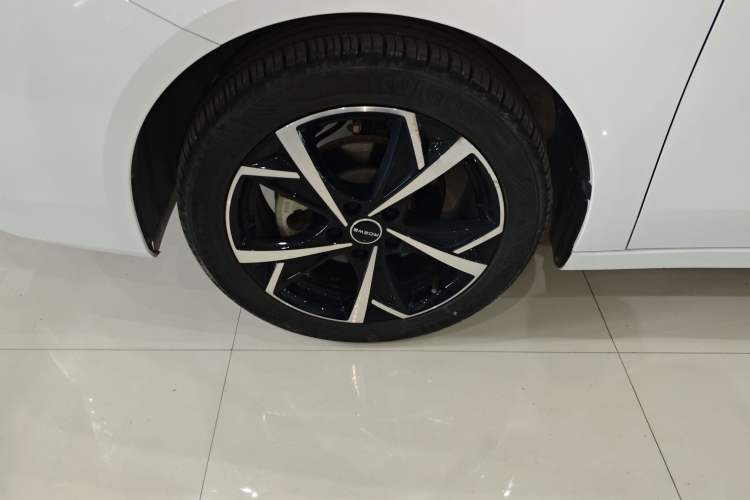 Used Roewe i5 2023 1.5L CVT Luxury Edition