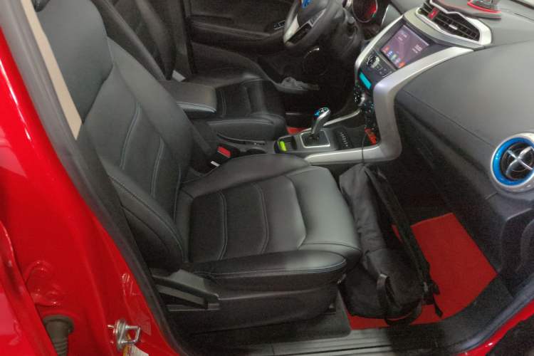 Used BYD Yuan New Energy 2018 EV360 Smart Connected Cool Model