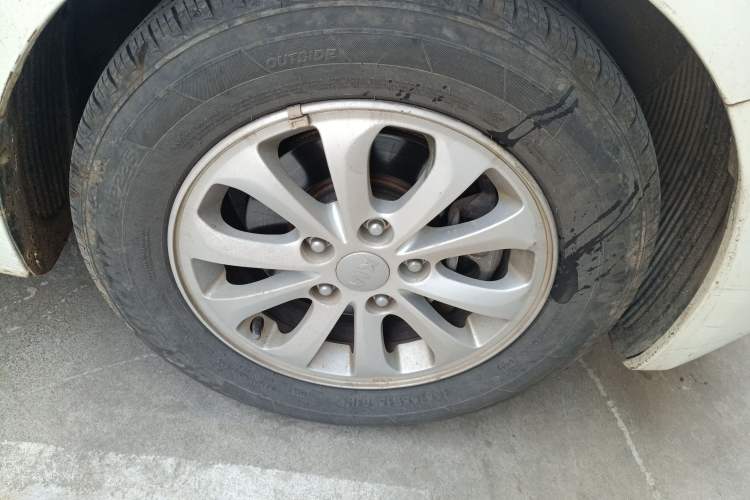 Used Kia K3 2013 1.6L Manual GL
