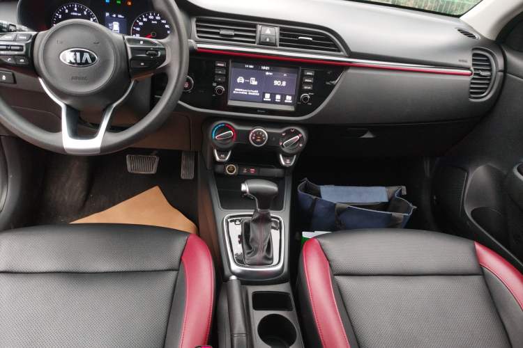 Used Kia KX Cross 2017 1.4L AT GLS