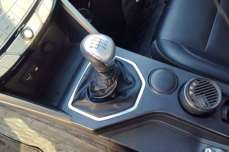 Used Great Wall Poer 2021 2.0T Commercial Version Manual Diesel Two-Wheel Drive Elite Long-Box GW4D20M
