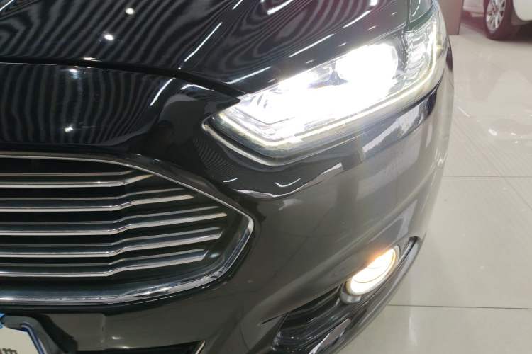 Used Ford Mondeo 2013 2.0L GTDi 200 Luxury Model