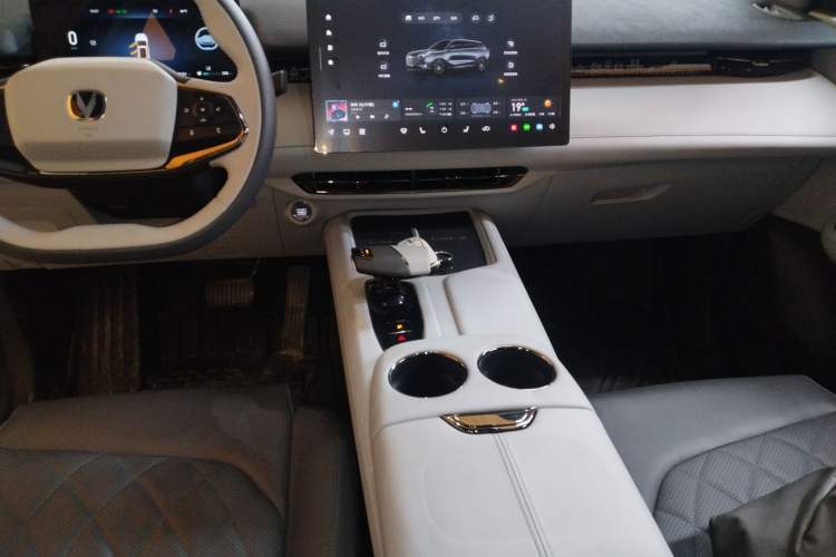 Used Changan UNI-Z New Energy 2024 Blue Whale Smart Electric iDD 125km Excellence Model