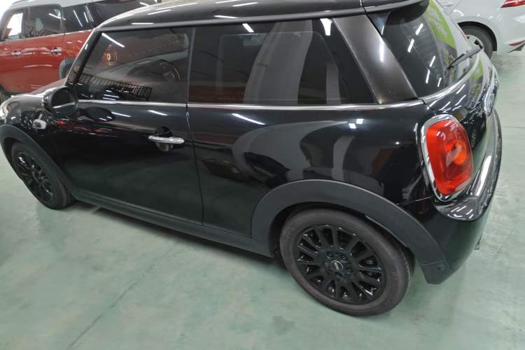 Used  MINI 2016 1.5T COOPER
