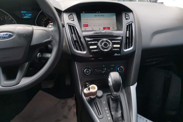 Used Ford Focus 2017 Hatchback 1.6L Automatic Comfort Plus SmartDrive Edition
