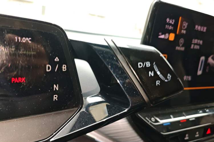 Used Volkswagen ID.4 CROZZ 2021 Long-Range PURE+ Two-Wheel Drive Version