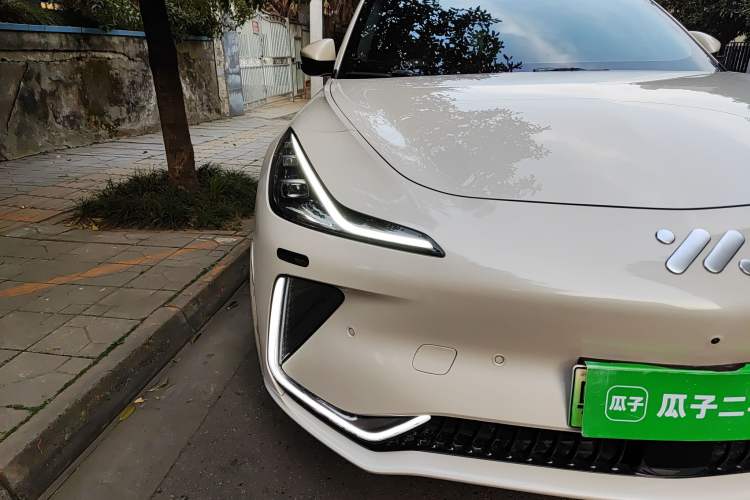 Used  LS7 2023 90 kWh Elite Rear-Drive Version