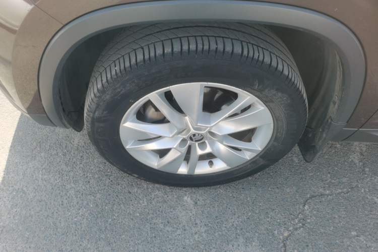 Used Skoda Kodiaq 2018 Facelifted TSI330 5-Seater Two-Wheel-Drive Luxury Enjoyment Edition
