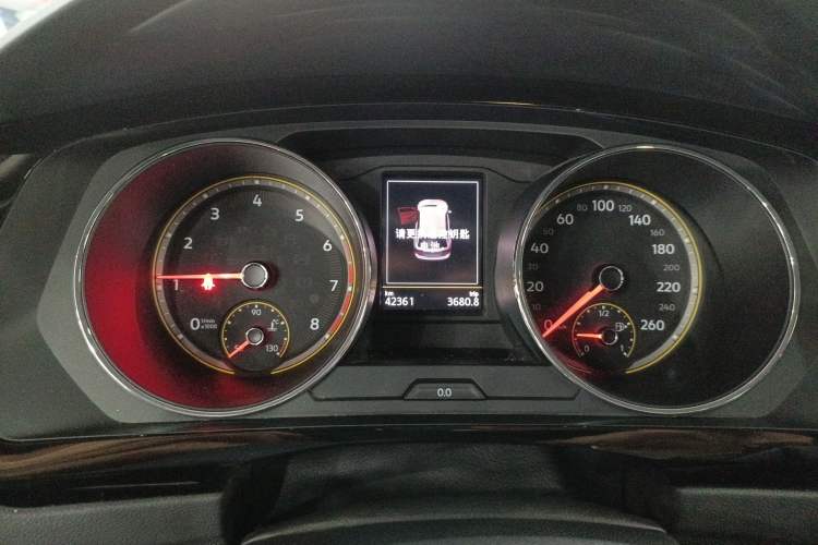 Used Volkswagen Tiguan L 2021 330TSI Automatic Two-Wheel Drive Smart Edition
