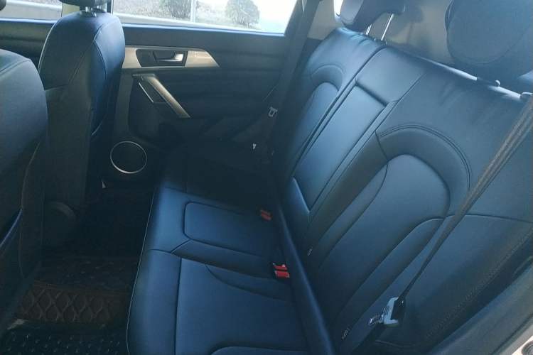 Used Haval H2 2018 Red-Label 1.5T Manual Two-Wheel Drive Elite Model
