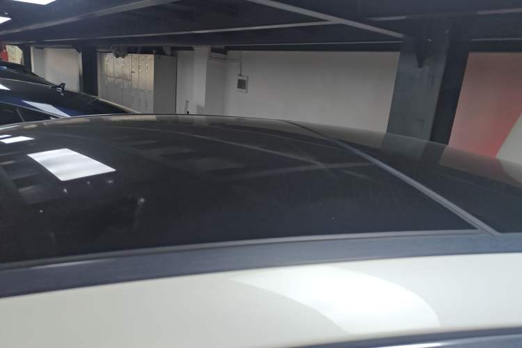 Used Mercedes-Benz E-Class 2019 E 300 L Sporty and Stylish Model