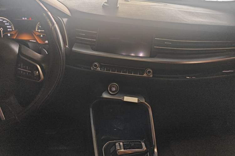 Used Haval H6 2017 Red-Label 2.0T Automatic Two-Wheel Drive Leading Edition
