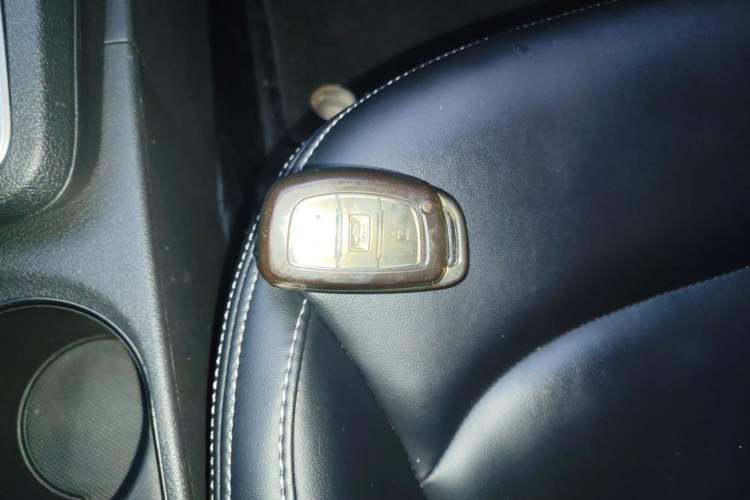 Used Hyundai Elantra 2016 1.6L Automatic ZhiXuan – Elite Version
