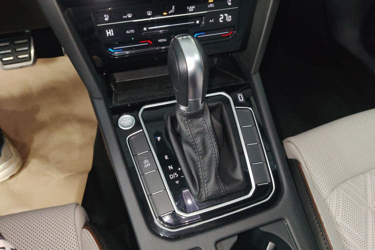 Used Volkswagen Magotan 2023 2 Million Units Limited-Edition 380TSI DSG Flagship Version
