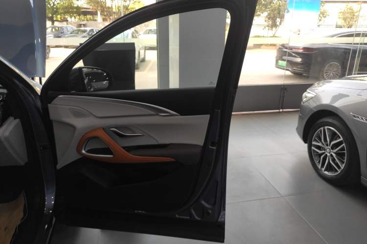 Used BYD Song Pro New Energy 2023 Champion Edition DM-i 110KM Excellence Model
