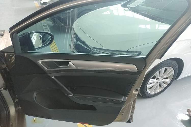 Used Volkswagen Golf 2019 280TSI DSG Comfort Version China VI Standard
