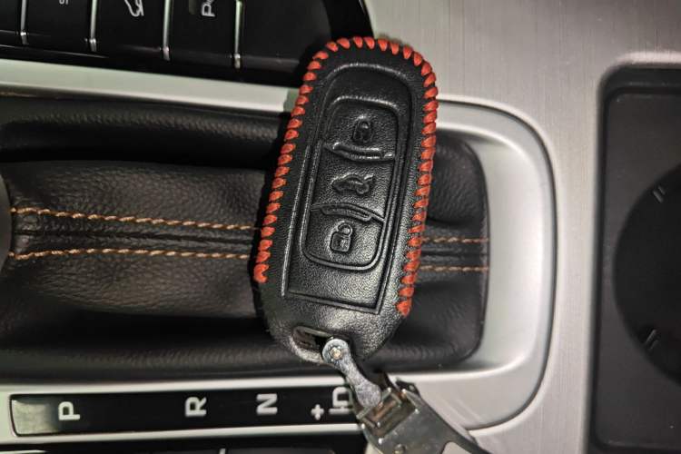 Used Geely Auto Emgrand X7 Sport 2016 1.8TD Automatic ZhiZun Version
