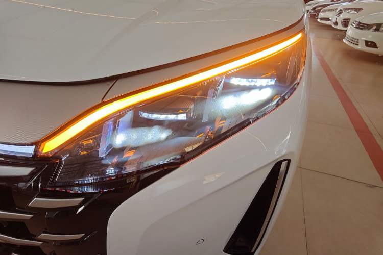 Used BYD Xia 2025 DM-i 1.5T 180km Beyond Edition
