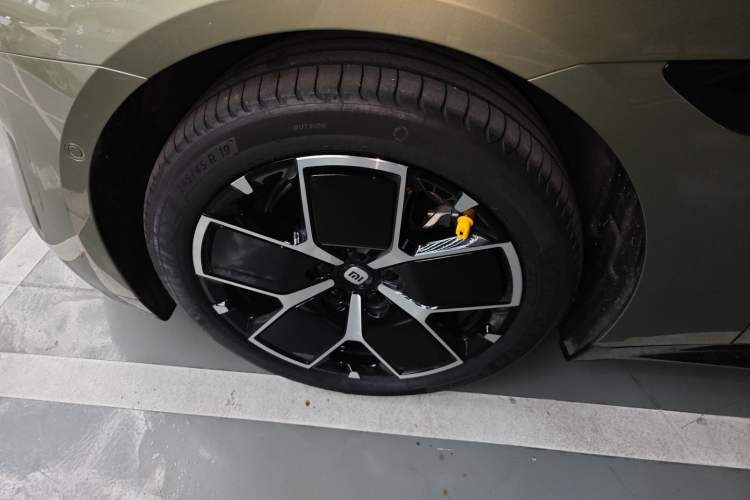 Used  SU7 2024 Rear-Drive Long-Range Intelligent Driving Version
