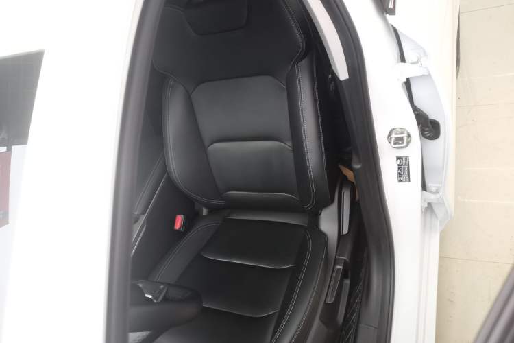 Used Geely Auto Emgrand 2025 4th Generation 1.5L CVT Luxury Version
