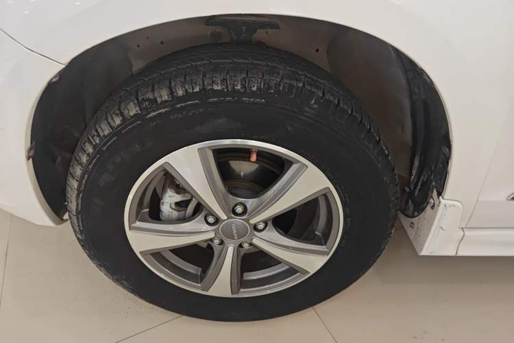 Used Haval H6 2015 Upgraded Model 1.5T Manual Two-Wheel Drive Elite Version
