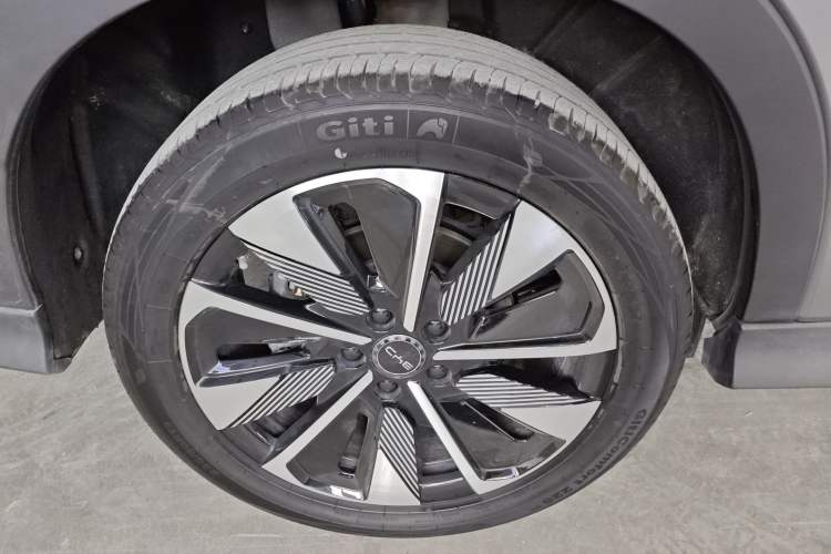 Used BYD Song PLUS New Energy 2025 EV Intelligent Driving Version 520km Premium Model
