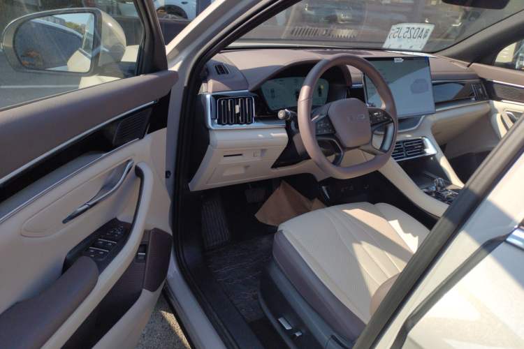 Used BYD Song PLUS New Energy 2025 EV 520km Premium Version