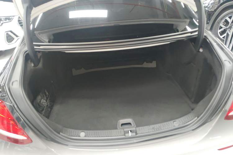 Used Mercedes-Benz E-Class 2019 E 300 L Luxury Model