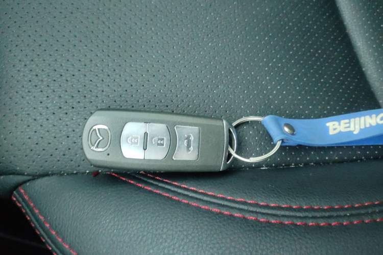 Used Mazda Mazda 3 Axela 2017 Sedan 1.5L Automatic Luxury Model Emission Standard China V
