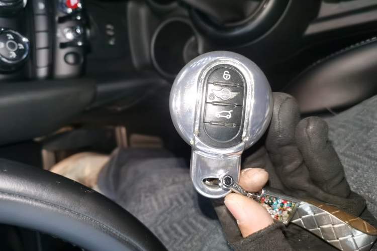 Used  MINI 2014 1.2T ONE
