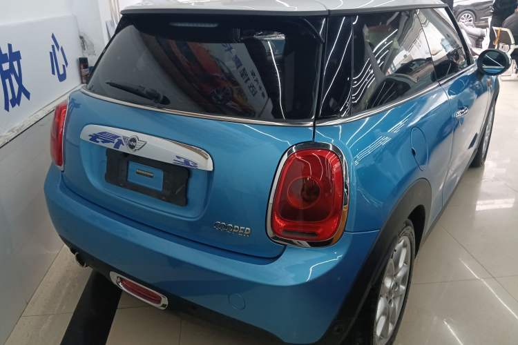 Used  MINI 2016 1.5T COOPER
