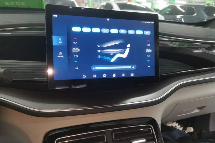 Used BYD Qin PLUS 2024 Honor Edition EV 510KM Beyond Model
