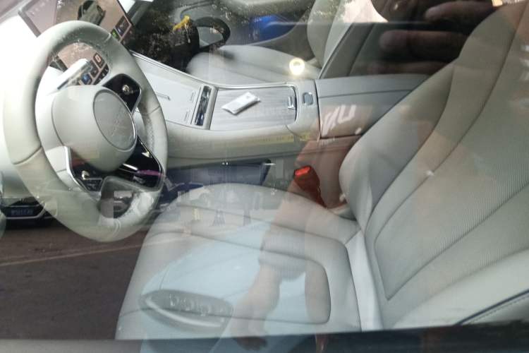 Used Hima Luxeed S7 2024 Pro Rear-Drive Long-Range Version
