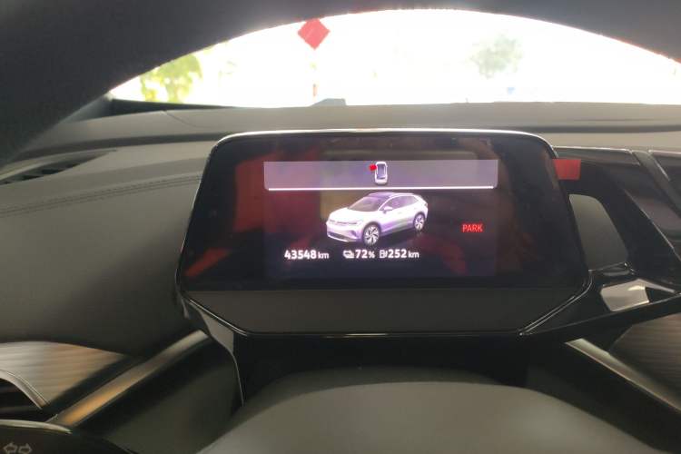 Used Volkswagen ID.4 CROZZ 2021 Standard Range PURE Two-Wheel Drive Version