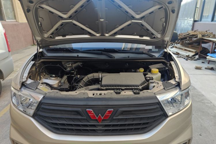 Used Wuling Hongguang V 2022 1.5L Jingqu Edition Electric-Assist LAR
